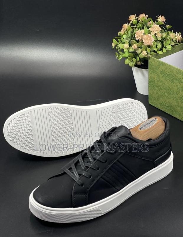 Tommy Hilfiger Classic · Photo 4