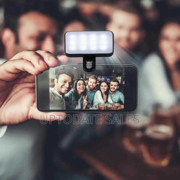 Portable Selfie Light(Rechargeable) · Photo 2