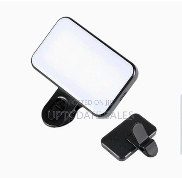 Portable Selfie Light(Rechargeable) · Photo 3