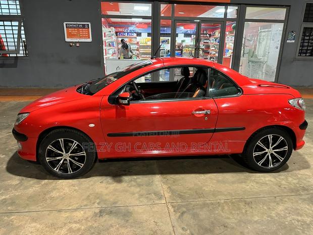 Peugeot 207 2013 Red photo 2