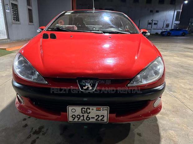 Peugeot 207 2013 Red