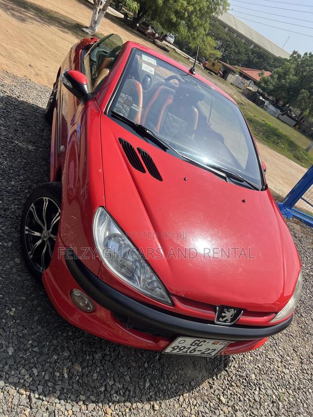Peugeot 207 2013 Red photo 8