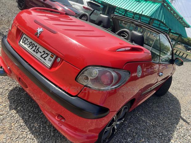 Peugeot 207 2013 Red photo 6