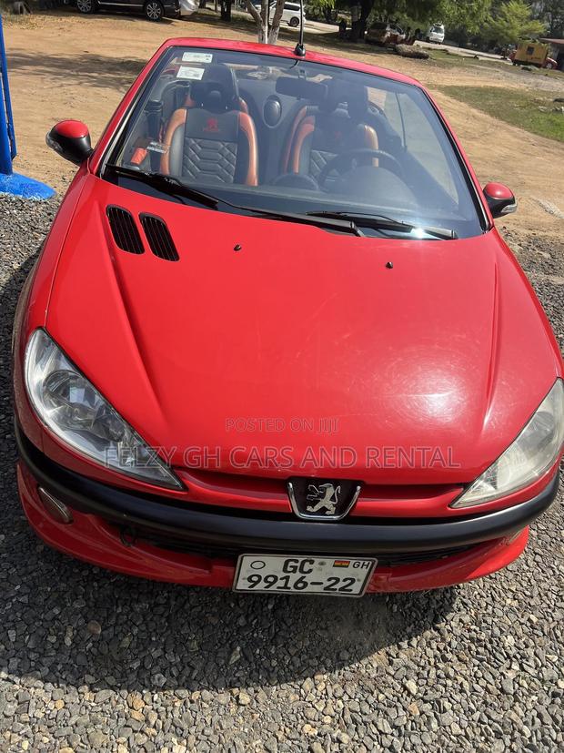 Peugeot 207 2013 Red photo 7