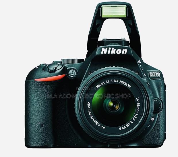Your Versatile Design and Compact Features-Nikon D5500 · Photo 2