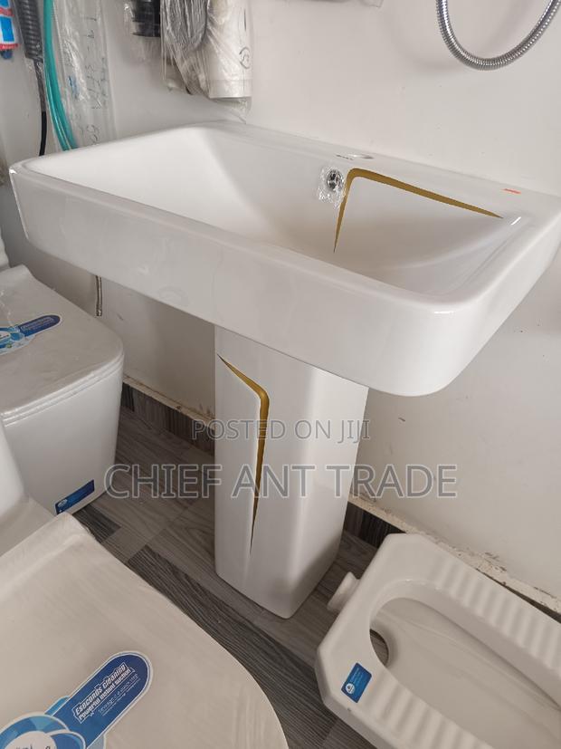 Basin. T9318 · Photo 2