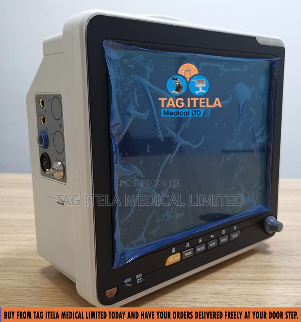 Patient Monitor (Multi-Display) · Photo 4