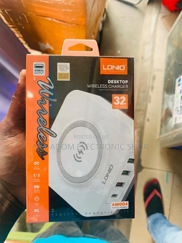 Charge With Ease: LDNIO Wireless Charging Pad · Photo 4