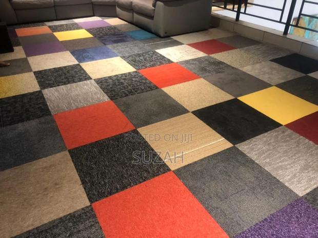 500mmx500mm Carpet (Woolen) · Photo 2