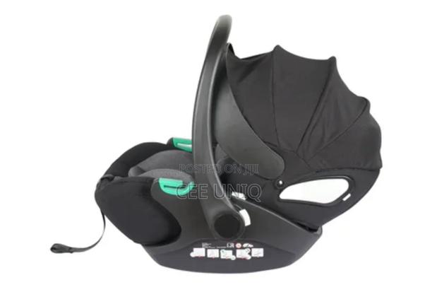 Fantastic Infant Car Seat Carrier · Photo 2