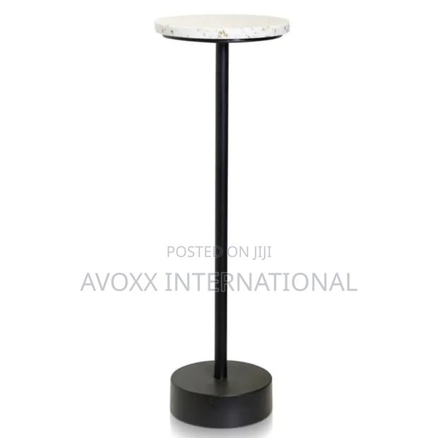 Ebony Pedestal Drinking Table W/White Gold Flaked Top · Photo 4