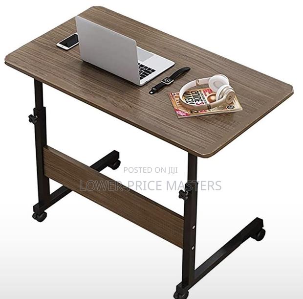 Adjustable Side Table · Photo 4