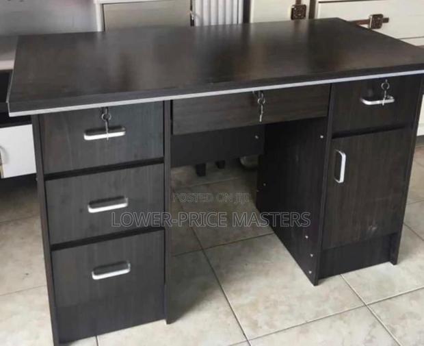 Office Desk · Photo 2