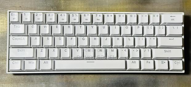 Redragon PRO RGB Wireless Gaming Keyboard · Photo 4