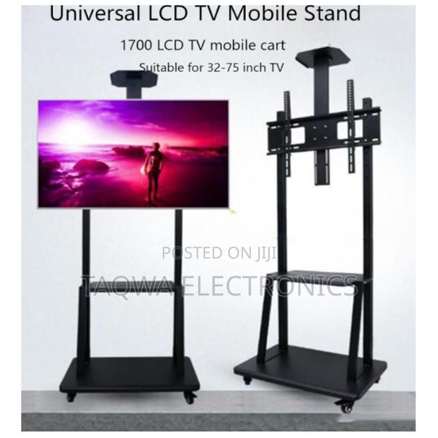 1700 Tv Stand// 32-75 · Photo 2