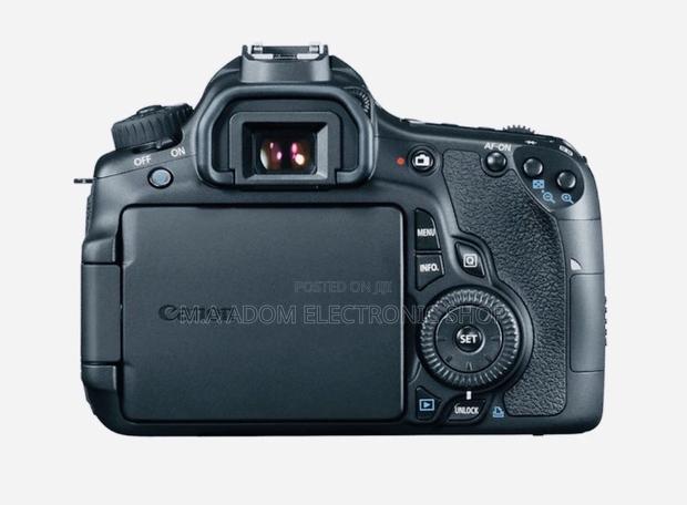 Back Close View of Canon Eos 60d DSLR Camera(Body Only) · Photo 2