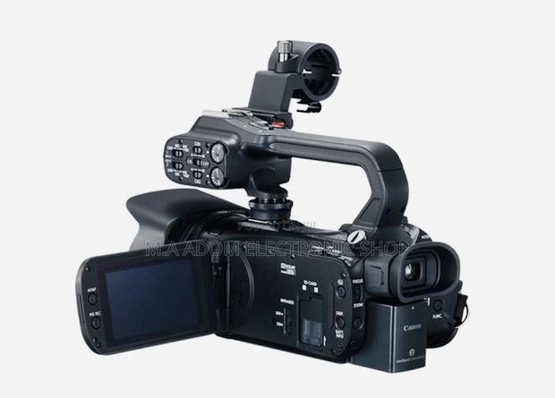 Canon XA11 Compact Full HD Camcorder With HDMI And Composite · Photo 2