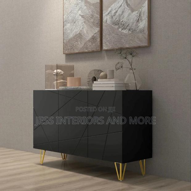 Luxe Console Table · Photo 4
