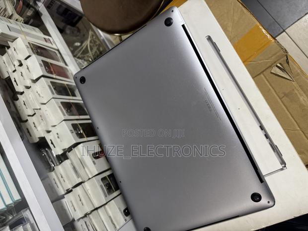 Laptop Apple MacBook Pro 2019 16GB Intel Core i7 SSD 512GB · Photo 2