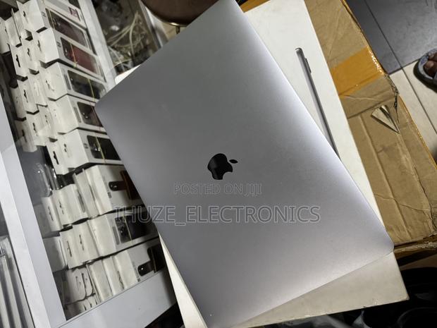 Laptop Apple MacBook Pro 2019 16GB Intel Core i7 SSD 512GB · Photo 3