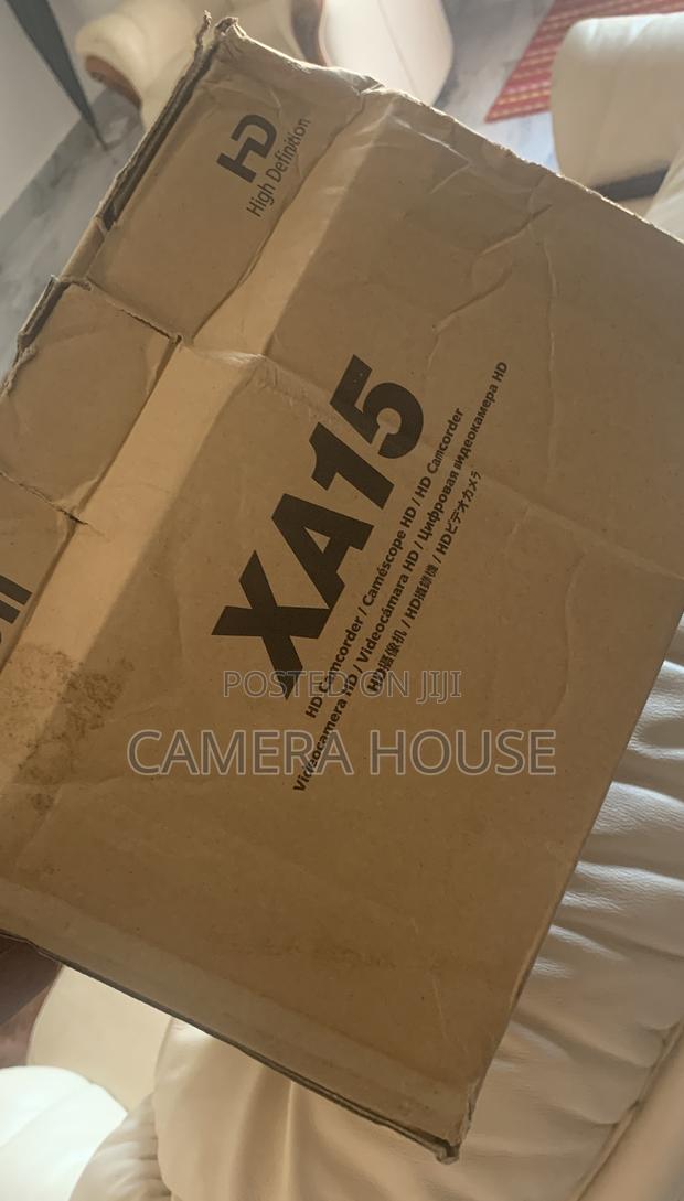 Canon Xa15 · Photo 2