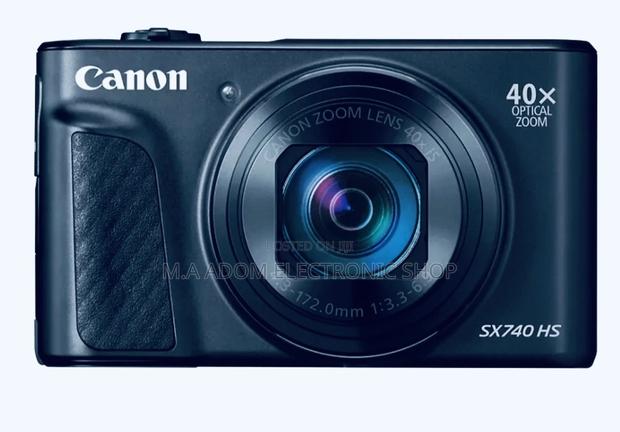 A Powerful Travel Zoom Camera With Canon Powershot SX740 HS · Photo 2