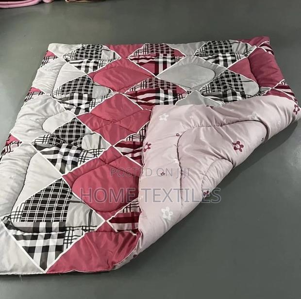 7 Pieces Beautiful Designed Duvet Sets for King Sized Beds · Photo 2