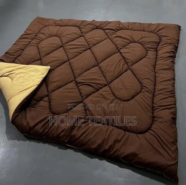 Reversible Duvets Sets and Bedsheets With Pillow Cases · Photo 2