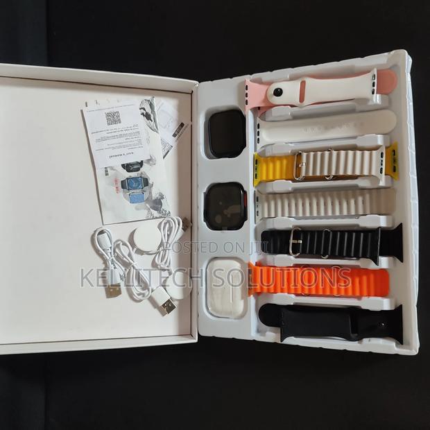 I600 Ultra Series 9 Smart Watches With 7 Straps and I12 photo 3