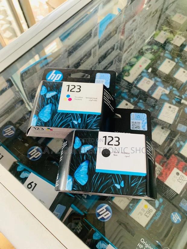 HP 123 Tri-Color Ink Cartridge: Print With Precision · Photo 2