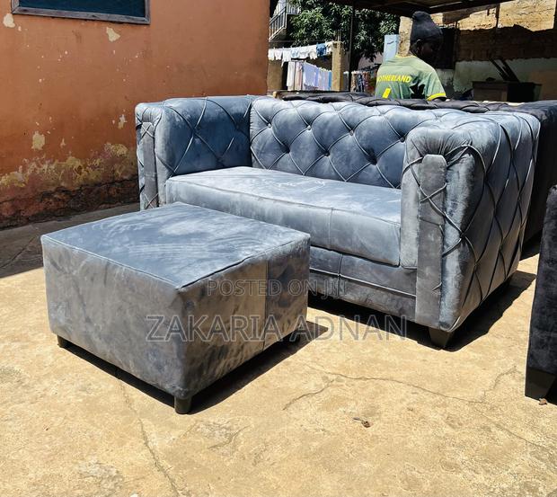 2in1 Furniture + Table · Photo 3