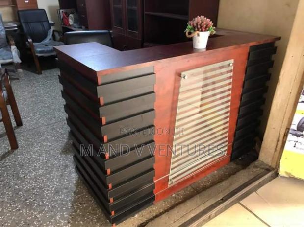 Receptionist Desk Odalis