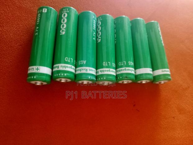 18650 3.7v Batteries · Photo 4
