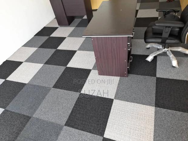 Square by Shape Carpet · Photo 2