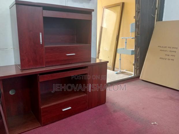 Front Desk Available for Sale · Photo 3