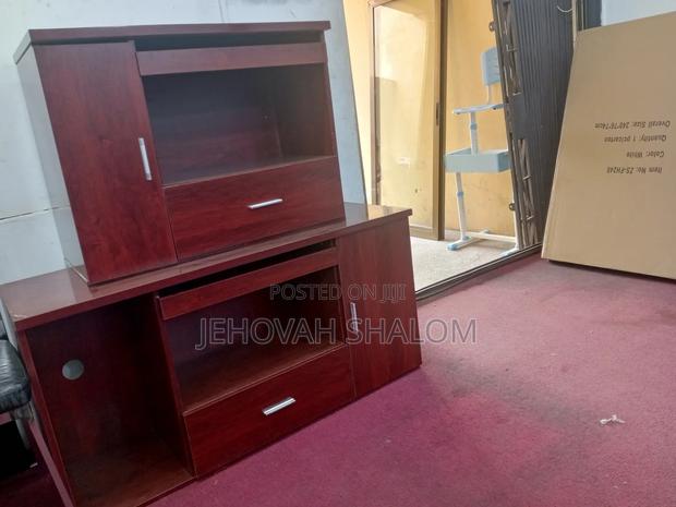 Front Desk Available for Sale · Photo 4
