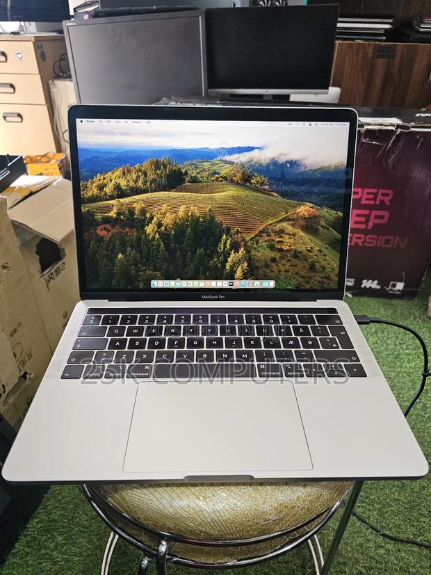 Laptop Apple MacBook 2018 16GB Intel Core i5 SSD 512GB photo 2
