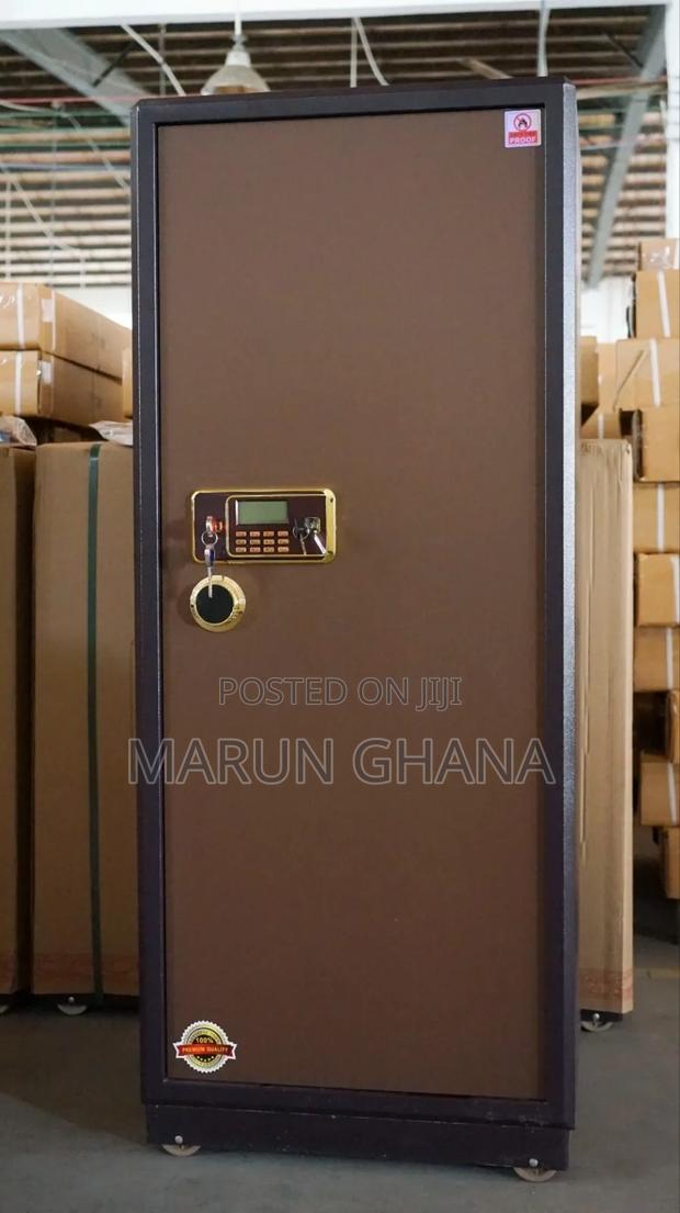 3d1570 Fireproof Money Safe Locker Box, 160kg With Alarm · Photo 3