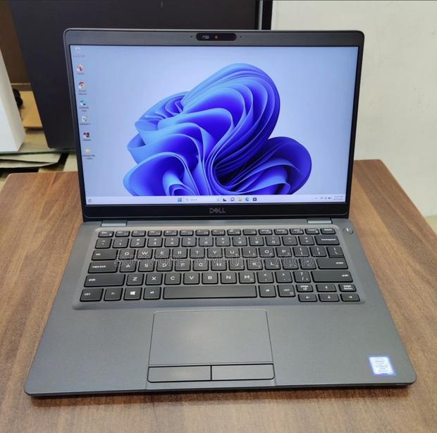 Laptop Dell Latitude 5300 8GB Intel Core I7 SSD 256GB