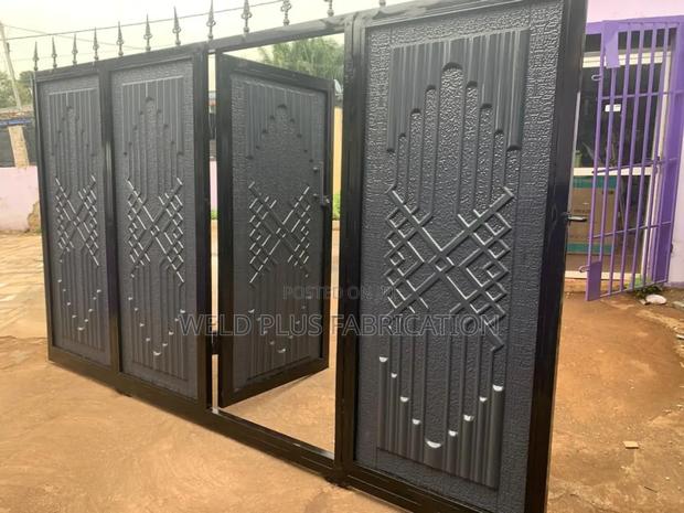 Fence Gate for Your Home and Offices · Photo 2
