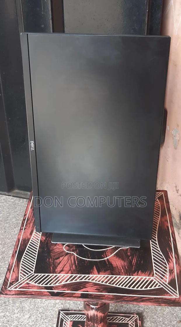 Dell 24 Inches Ultra Sharp Edgeless Monitor photo 2
