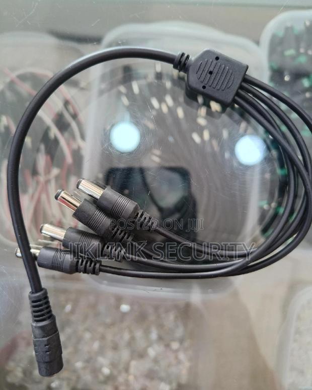 DC Splitter 4 Way · Photo 4
