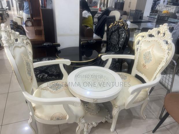 Brand New Table N Chair · Photo 2