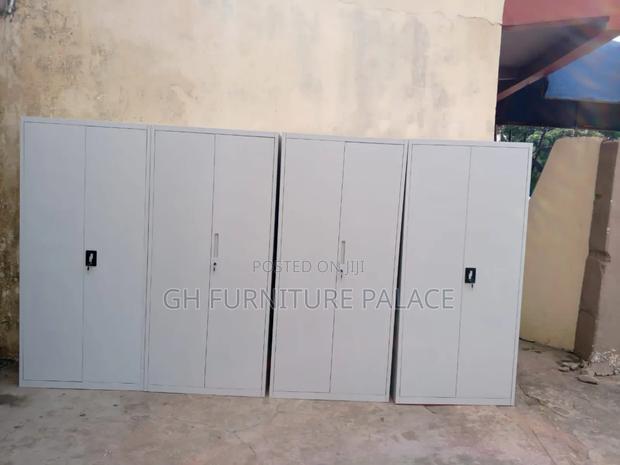 Close Door Metal Cabinet · Photo 2