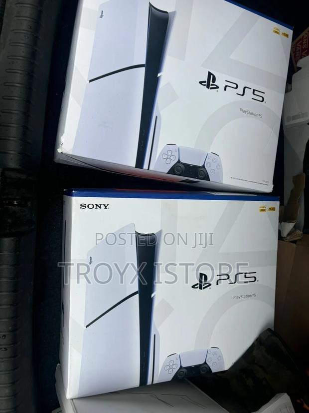 Play Station 5 Slim · Photo 2