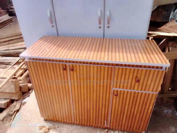 Kitchen Cabinet Formica