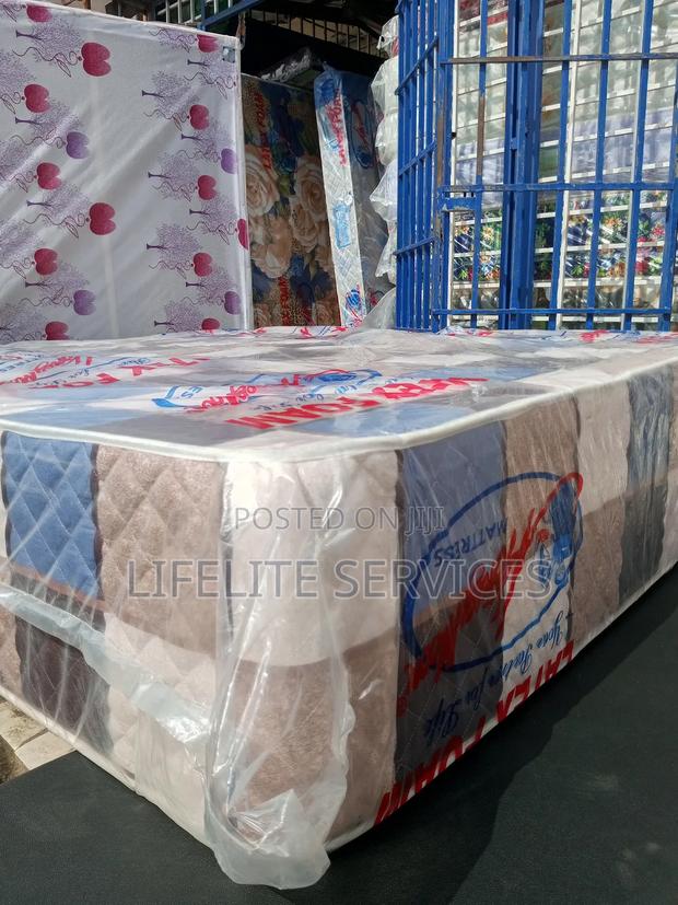 Wide Mattress King Size 16" High Density · Photo 3