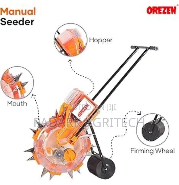 Manual Seeder · Photo 2