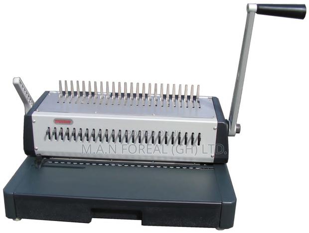 A3 Comb Binding Machine · Photo 2