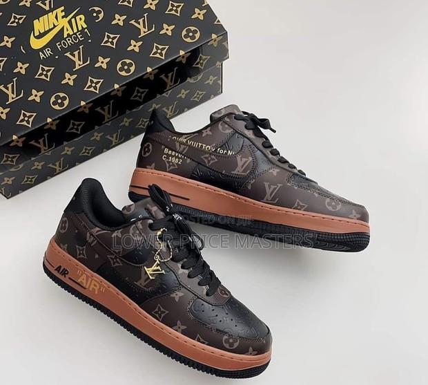 Louis Vuitton Nike Airforce 1 · Photo 3